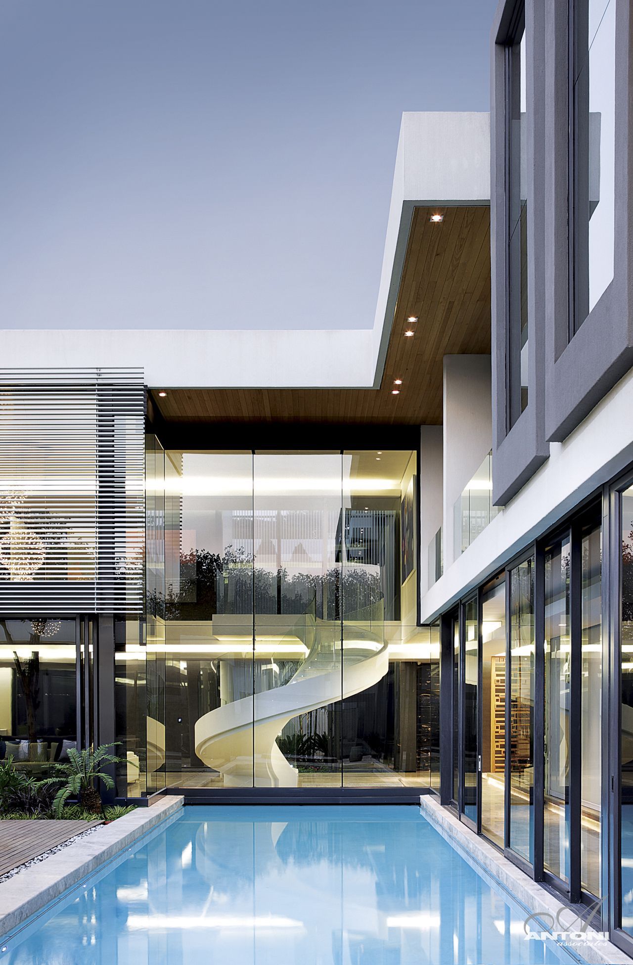 Modern Mansion With Perfect Interiors by SAOTA ...
